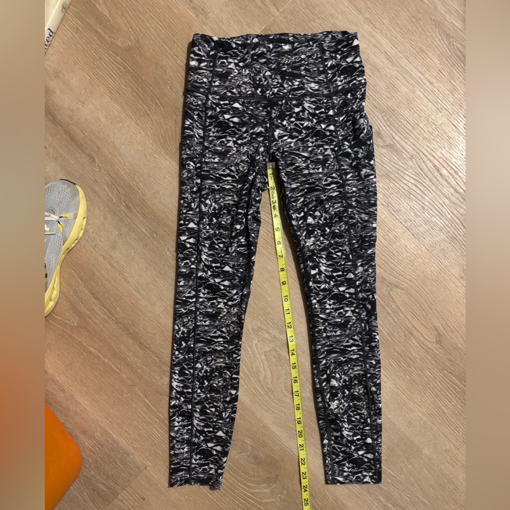Lululemon Athletica Black and White Patterned Leggings